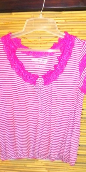 Selena Gomez L Dream Outloud  Strawberry Striped Capped Sleeve Top - Picture 2 of 4